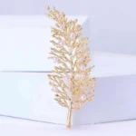 گل سینه زنانه مدل کاج با دیزاین مروارید - Image 10